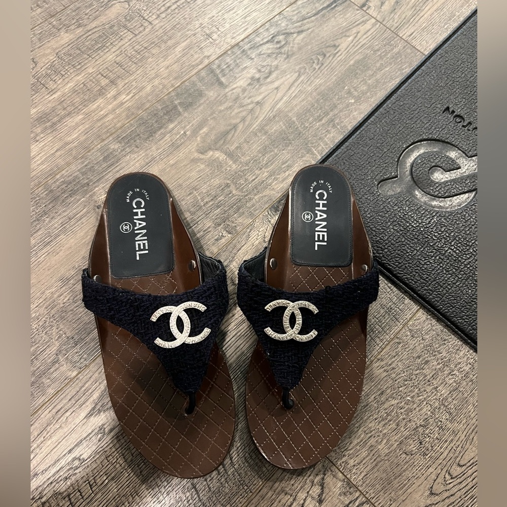 Chanel tweed sandals 🩴